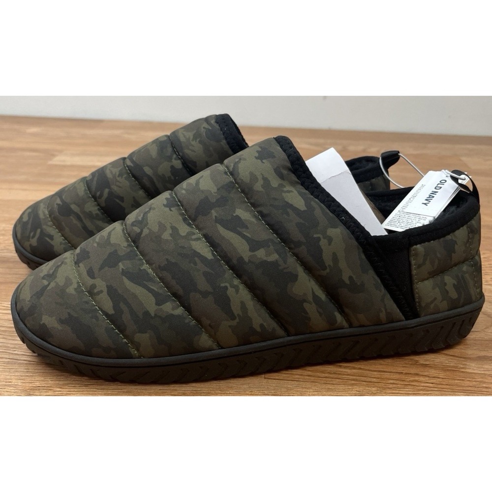 Old Navy Puffer Slippers in Camo Green Men's Size Medium 8-9 NEW